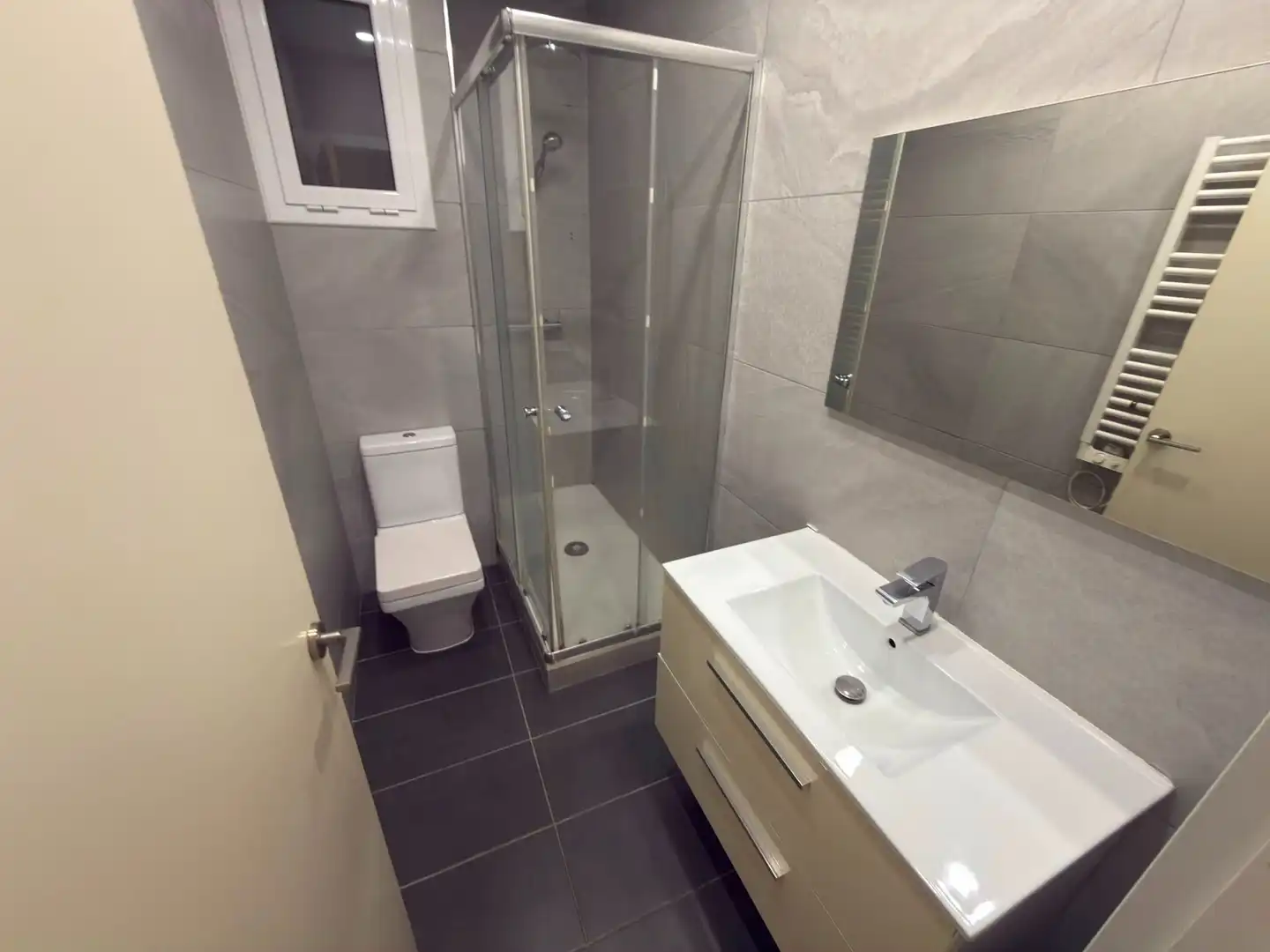 Baño de Piso en venta en Gavà con Aire acondicionado, Calefacción y Parquet