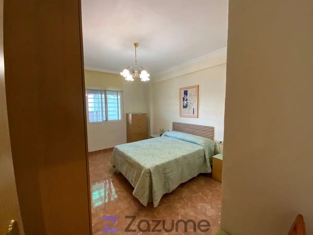 Bedroom of Flat for rent in Valencia  with Air Conditioner, Heating and Terrace