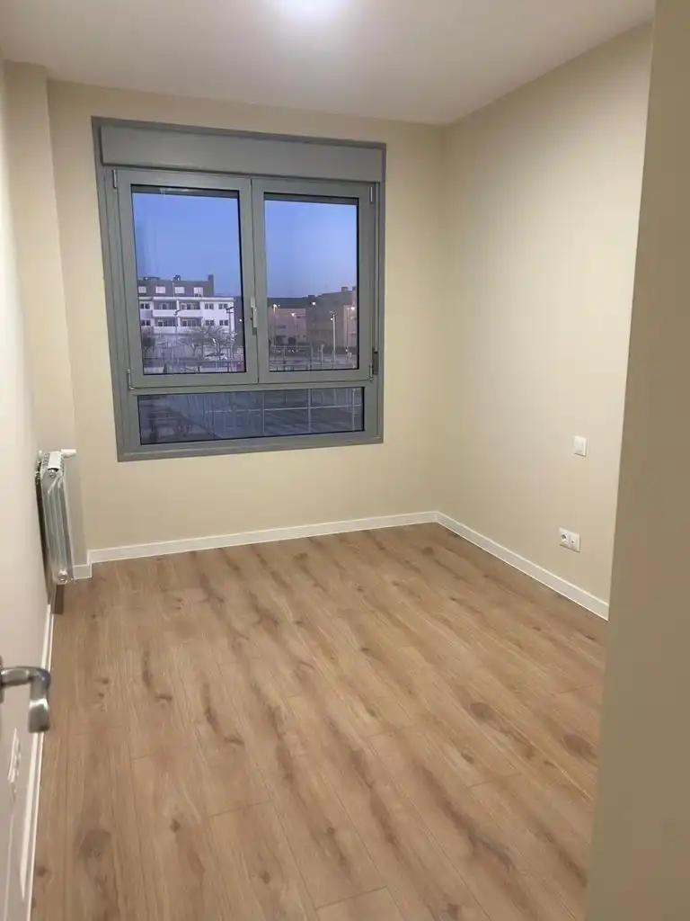Habitación de Piso en venta en Villalbilla con Calefacción, Terraza y Trastero