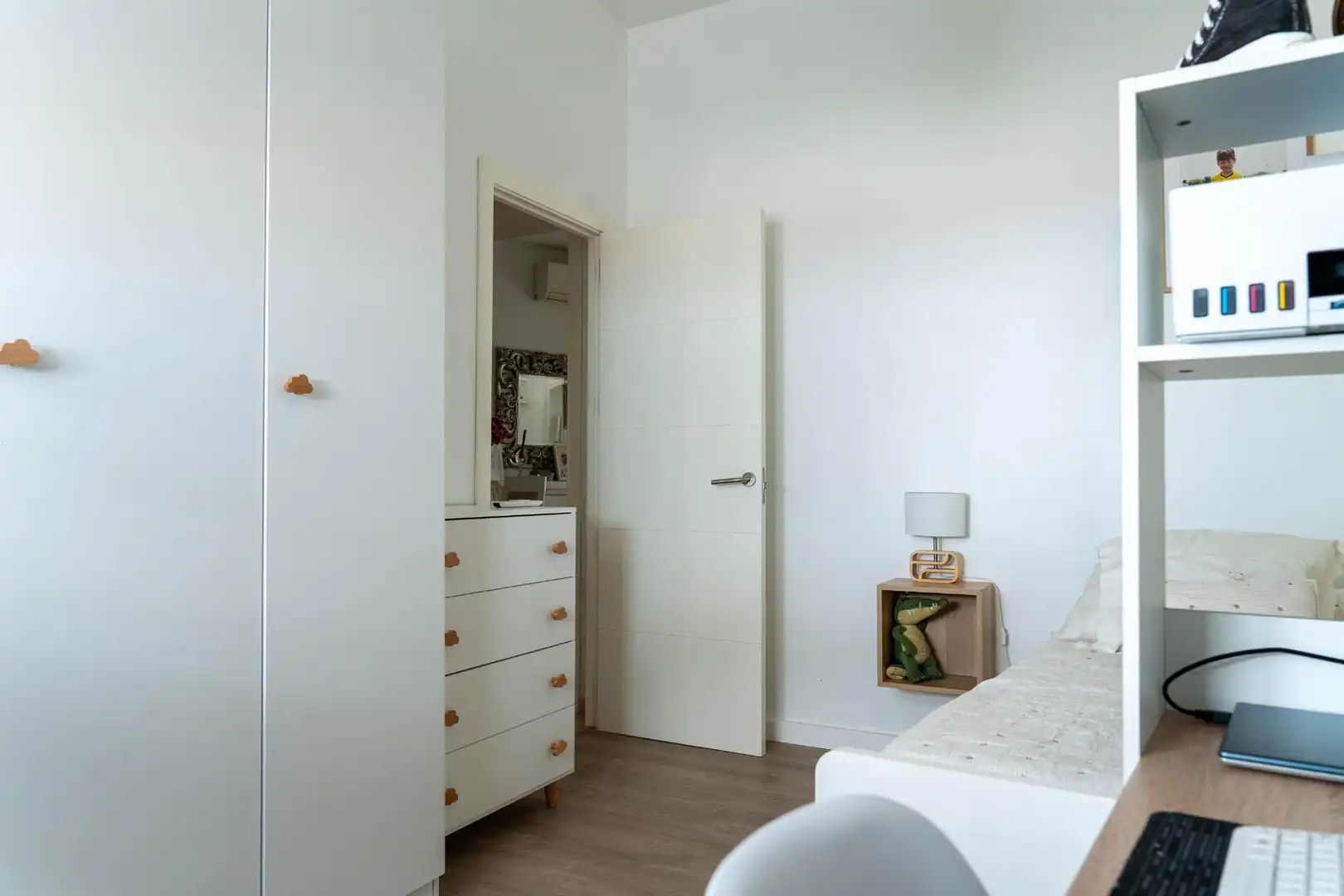 Bedroom of Houses for sale in Carrión de los Céspedes  with Air Conditioner and Heating