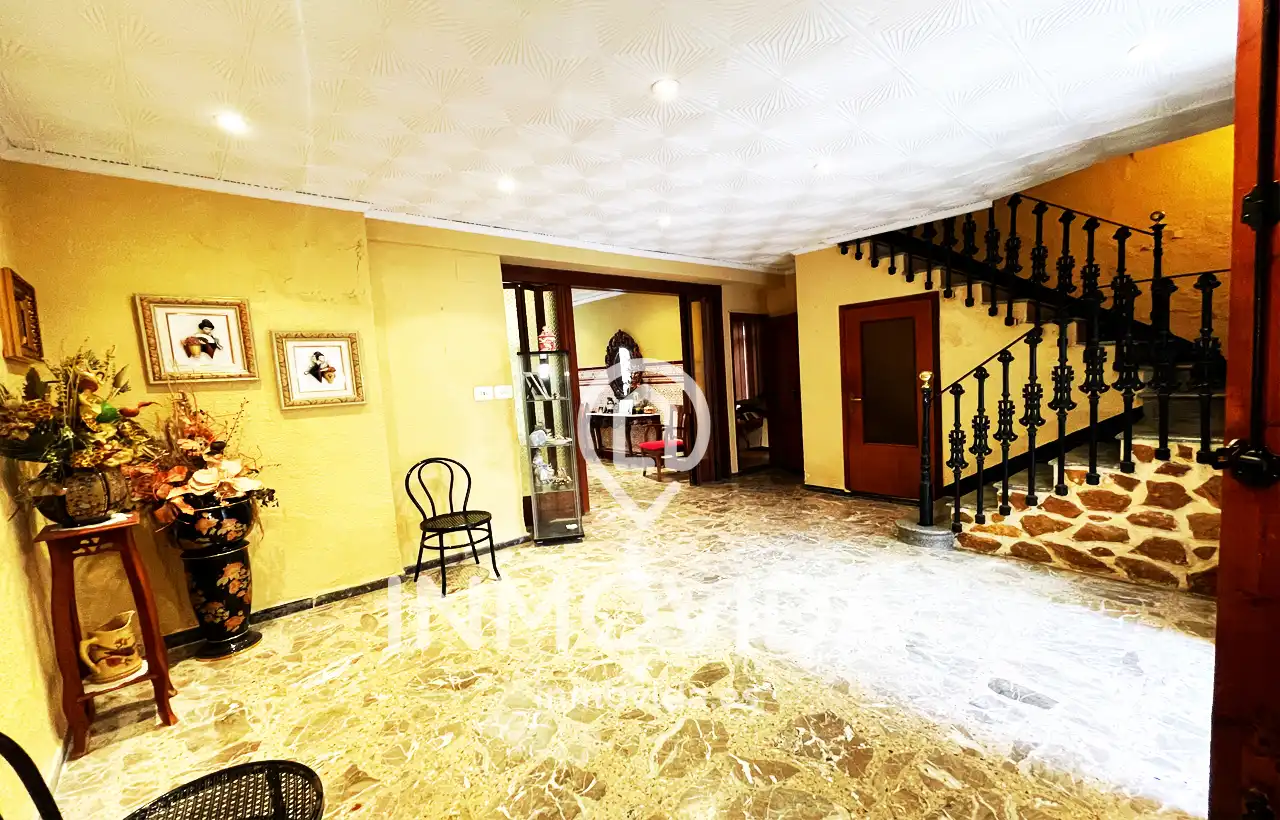 Casa o xalet en venda en Xàtiva amb Terrassa, Traster i Moblat