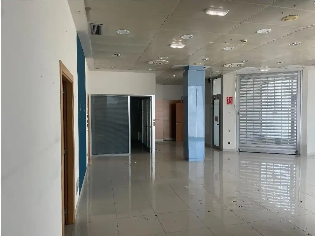 Gewerbefläche zum Verkauf in Llanera, imagen 3