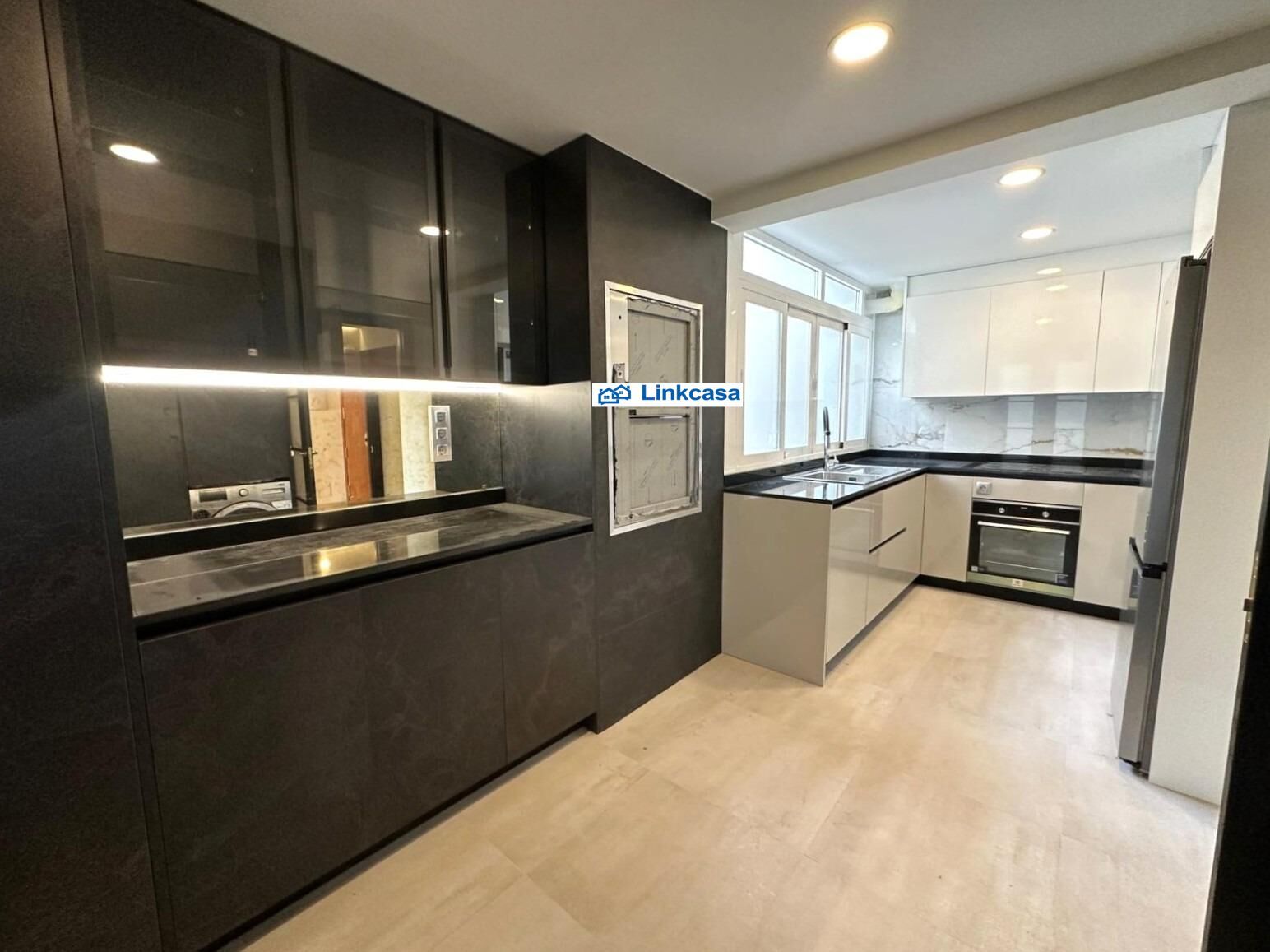 Cuina de Àtic en venda en Móstoles amb Calefacció i Terrassa