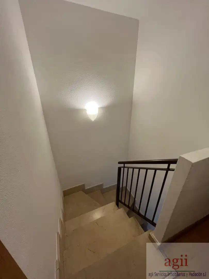 Dúplex de alquiler en Alovera con Calefacción, Parquet y Terraza
