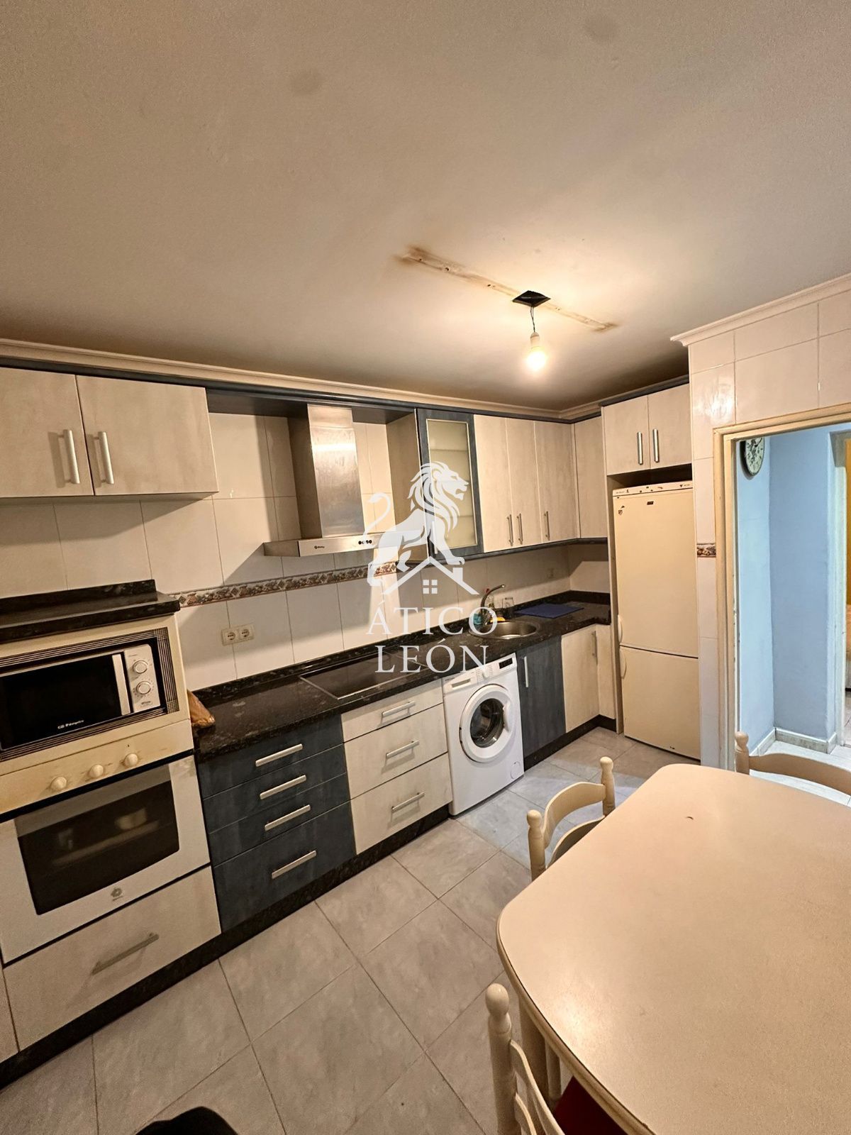 Kitchen of Apartment for sale in León Capital   with Heating, Storage room and Furnished