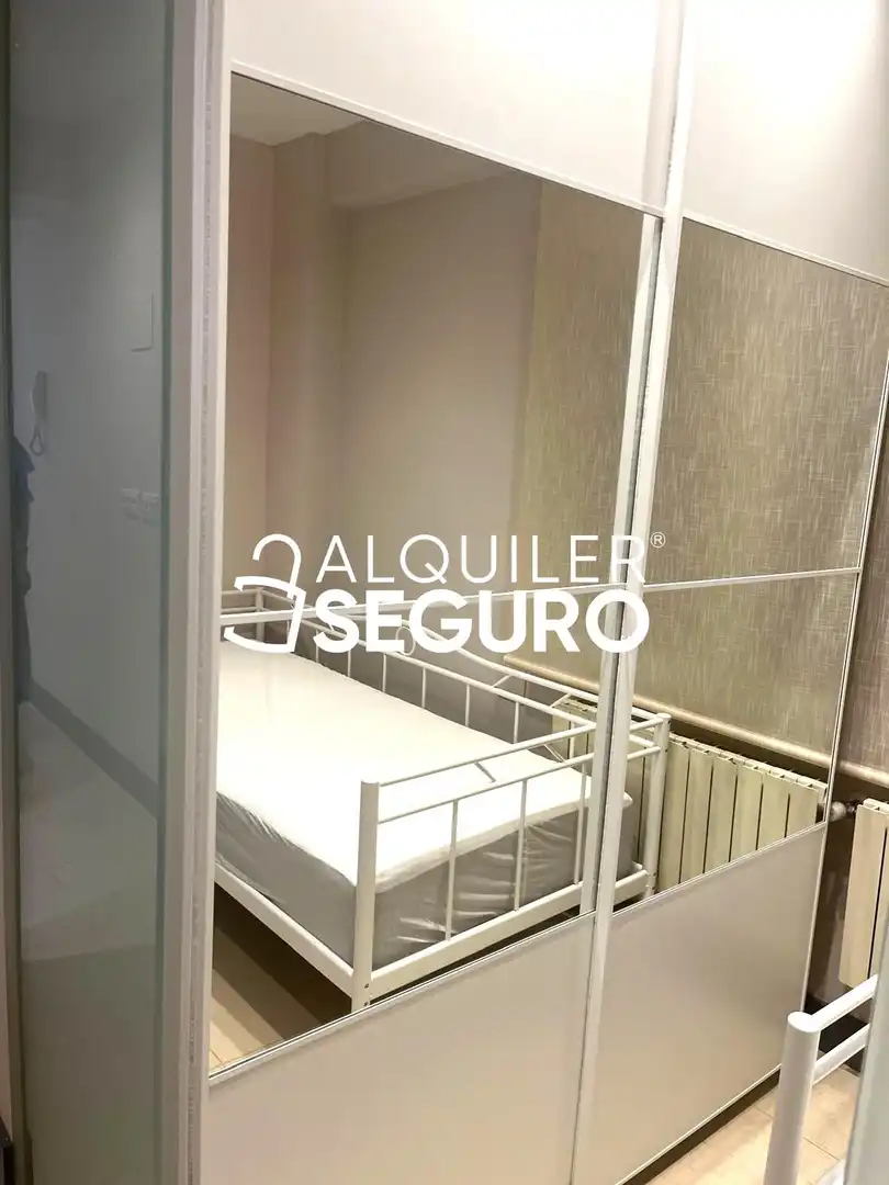 Habitación de Piso de alquiler en Langreo con Calefacción, Trastero y Amueblado
