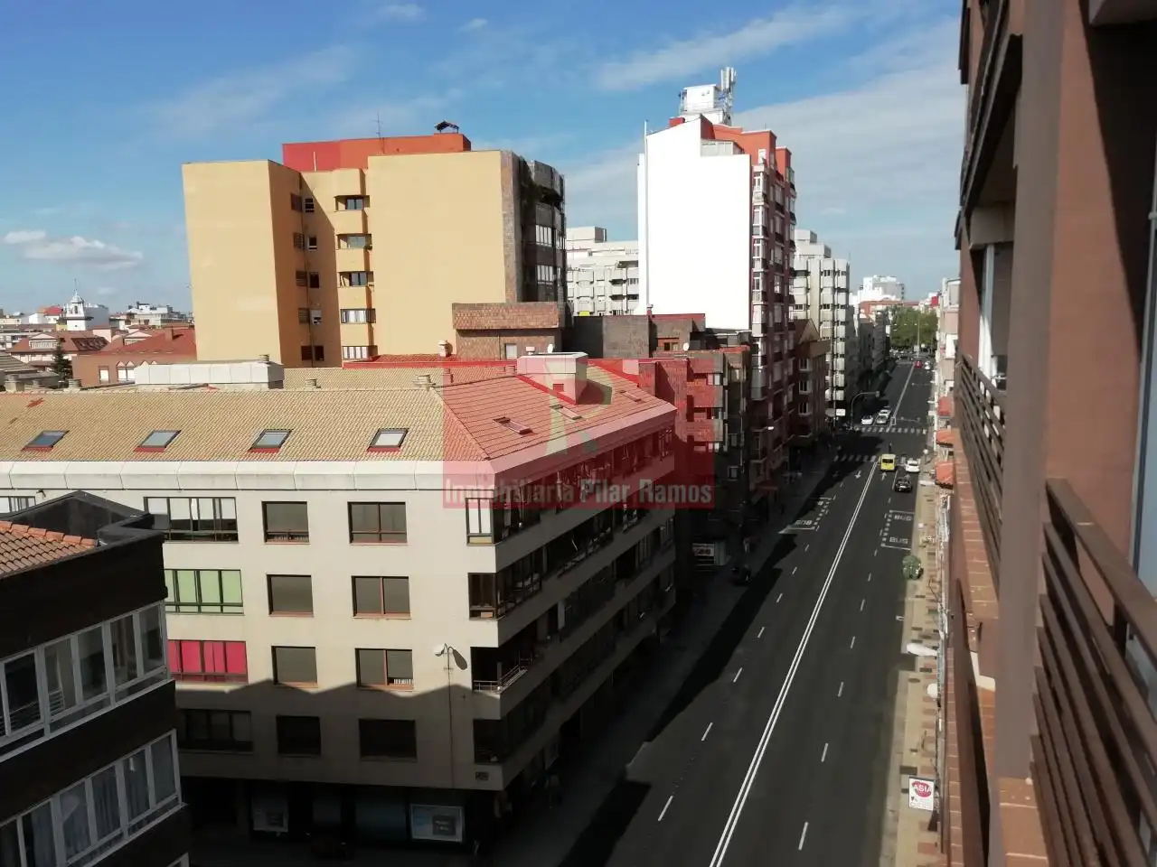 Vista exterior de Apartamento de alquiler en León Capital  con Calefacción, Parquet y Terraza