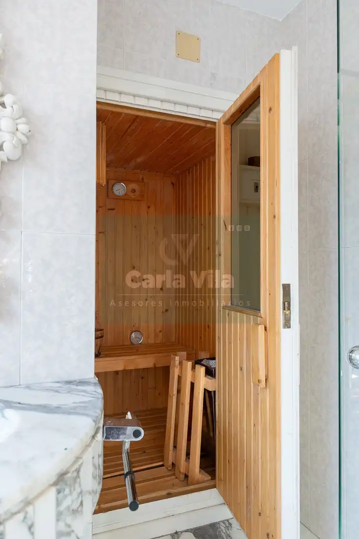 Dormitori de Dúplex en venda en Lugo amb Calefacció, Parquet i Terrassa