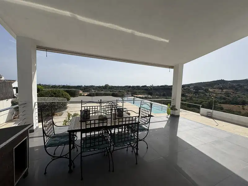 Casa amb piscina en venda a Estepona Pueblo, imagen 2