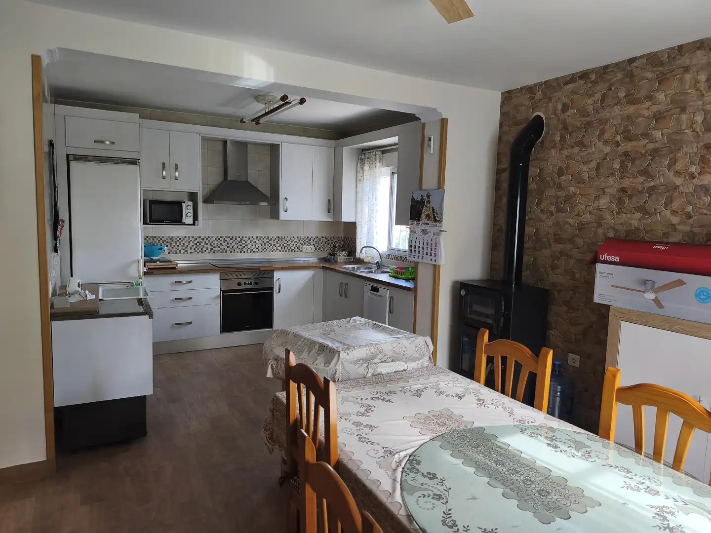 Küche von Country house zum Verkauf in Andújar mit Klimaanlage und Heizung