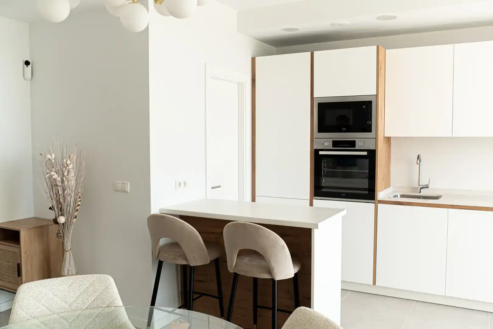 Kitchen of Flat for sale in Estepona  with Air Conditioner, Terrace and Swimming Pool