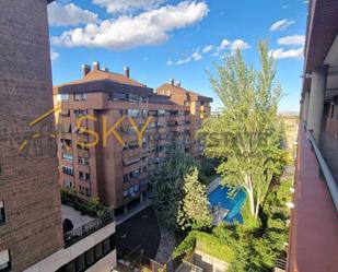 Vista exterior de Pis en venda en  Madrid Capital amb Aire condicionat i Terrassa