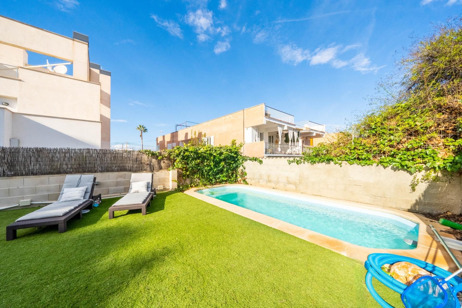 Swimming pool of Planta baja for sale in  Palma de Mallorca  with Air Conditioner, Private garden and Terrace