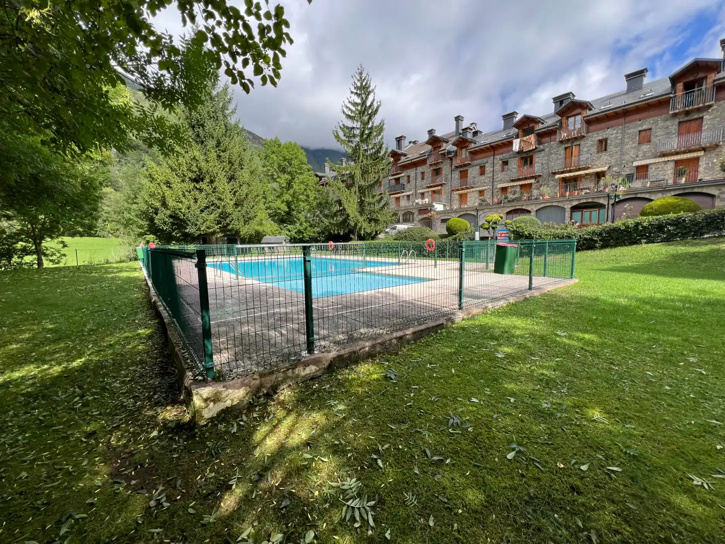 Piscina de Ático en venta en Biescas