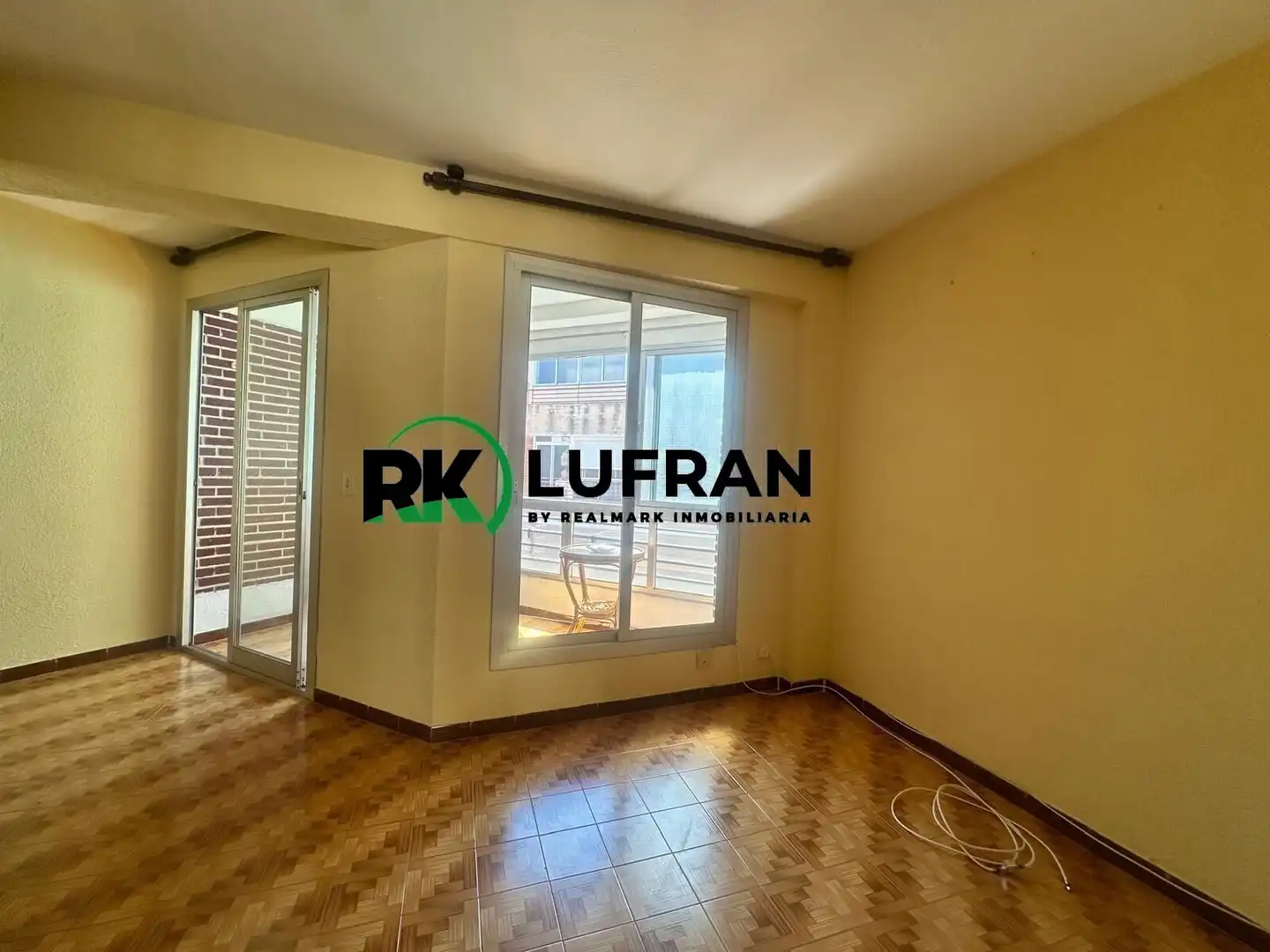 Schlafzimmer von Wohnung zum Verkauf in Alicante / Alacant mit Balkon