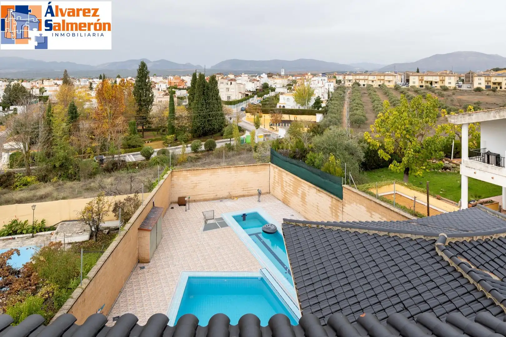 Houses for sale in Calle MISTRAL(C.DEL AIRE I), Albolote