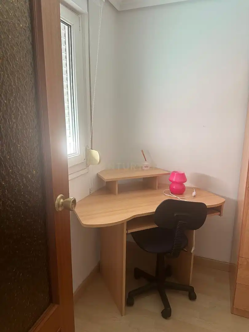 Habitación de Apartamento de alquiler en Valencia con Amueblado