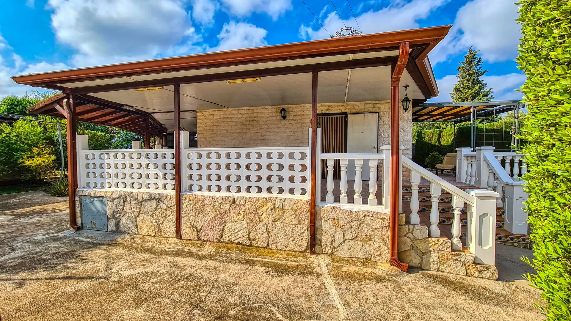 Vista exterior de Casa o chalet en venta en Torrent con Aire acondicionado, Calefacción y Piscina