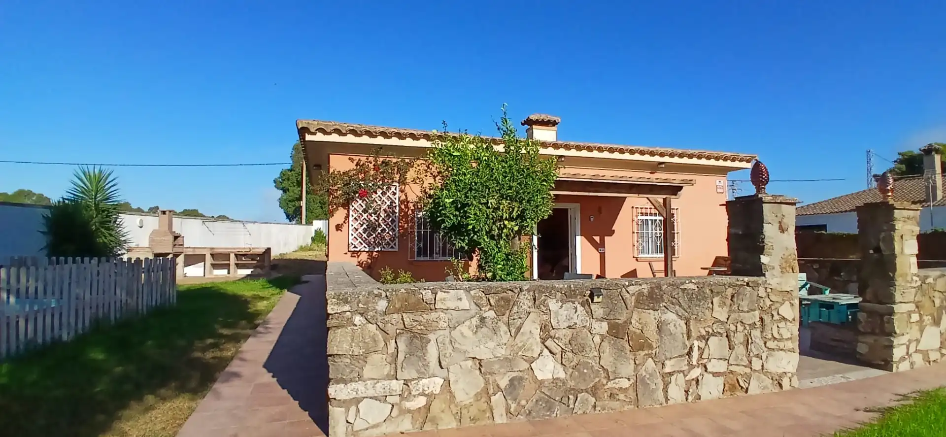 Außenansicht von Country house zum Verkauf in Vejer de la Frontera mit Klimaanlage, Privatgarten und Abstellraum