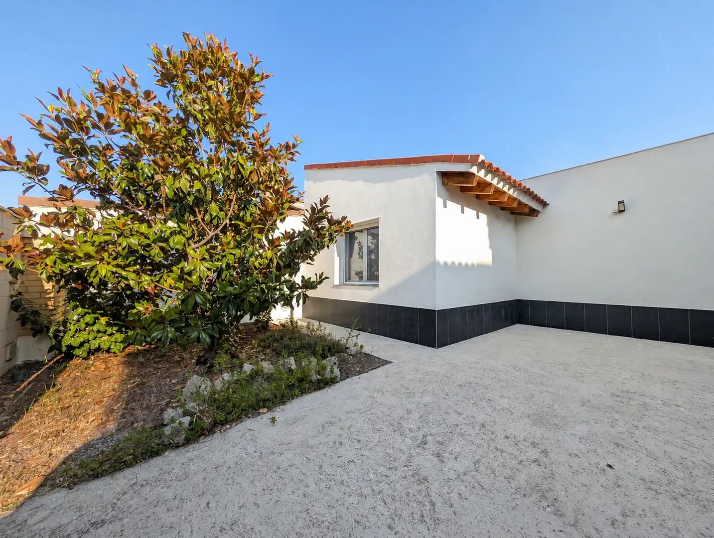 Vista exterior de Casa o xalet en venda en Zuera amb Aire condicionat, Calefacció i Jardí privat