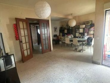 Detached house with pool for sale in Avenida Santa Clara de Cuba