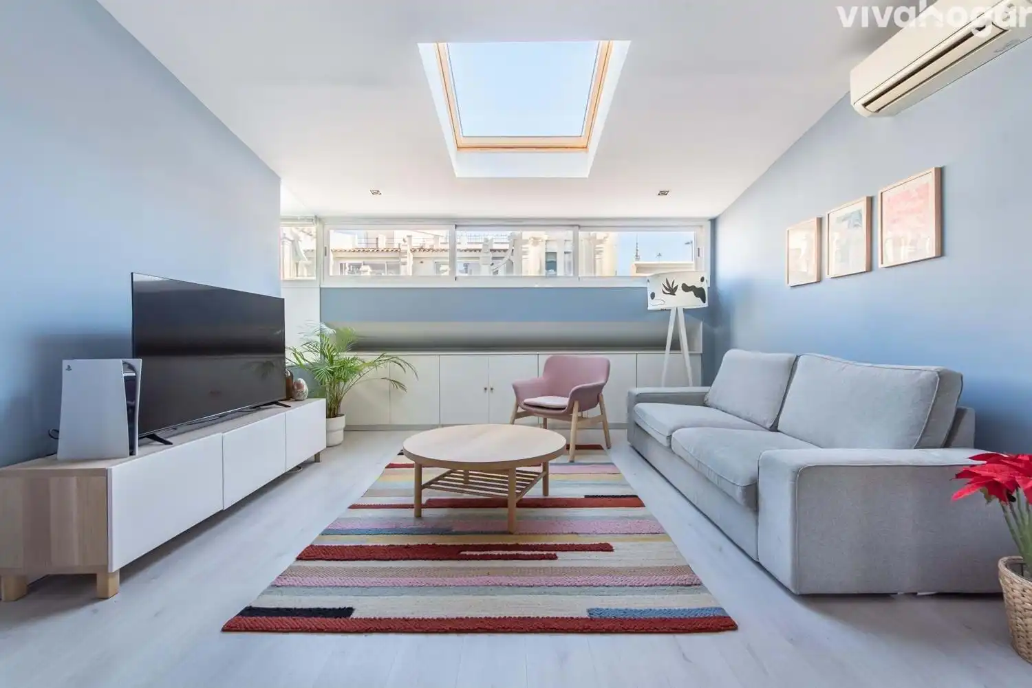 Sala d'estar de Àtic en venda en Madrid amb Aire condicionat i Moblat