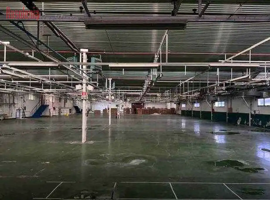 Fabrikhallen zum Verkauf in A pega, 1, A Malata - Catabois - Ciudad Jardín