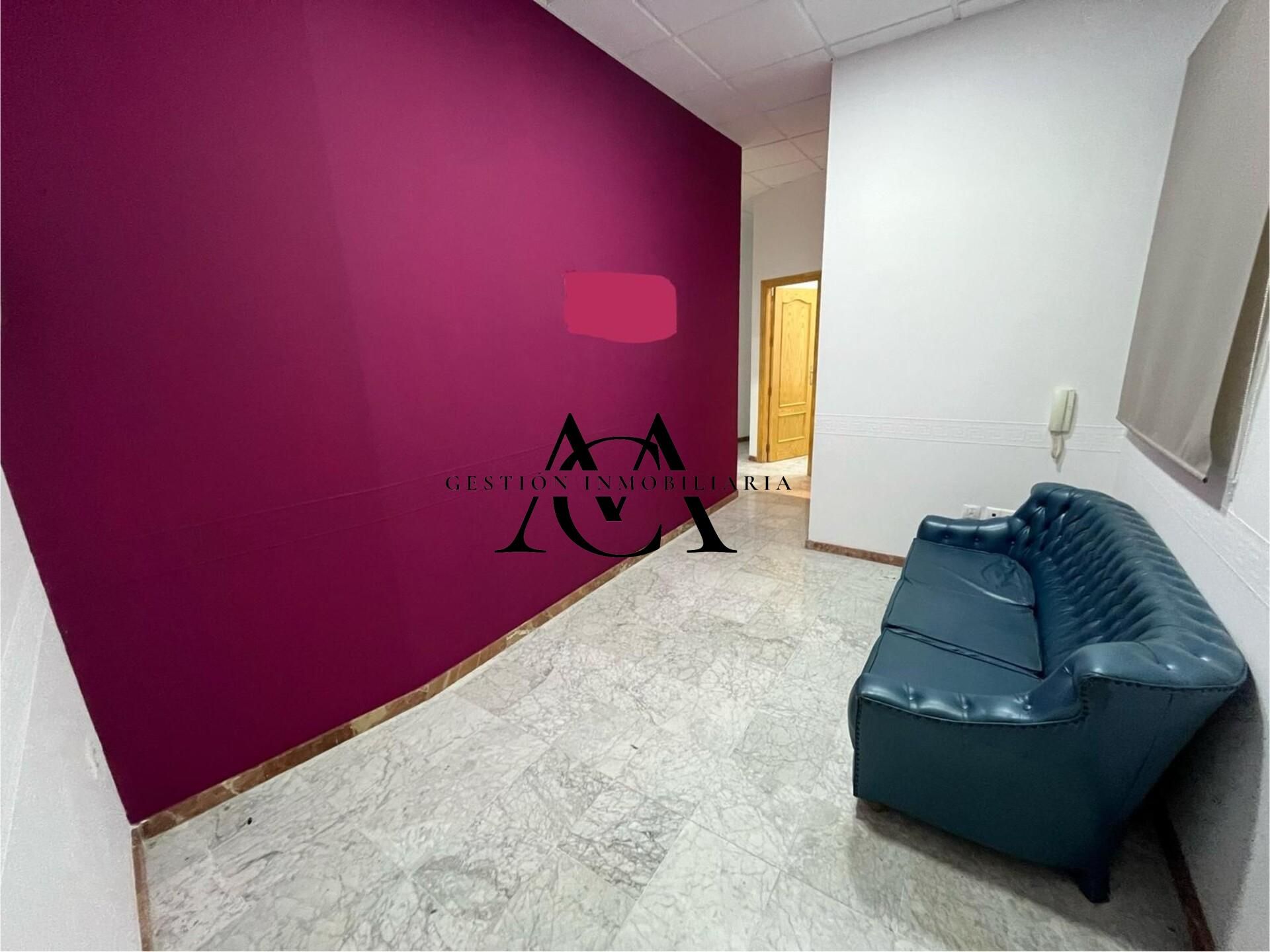 Office for sale in Lucena