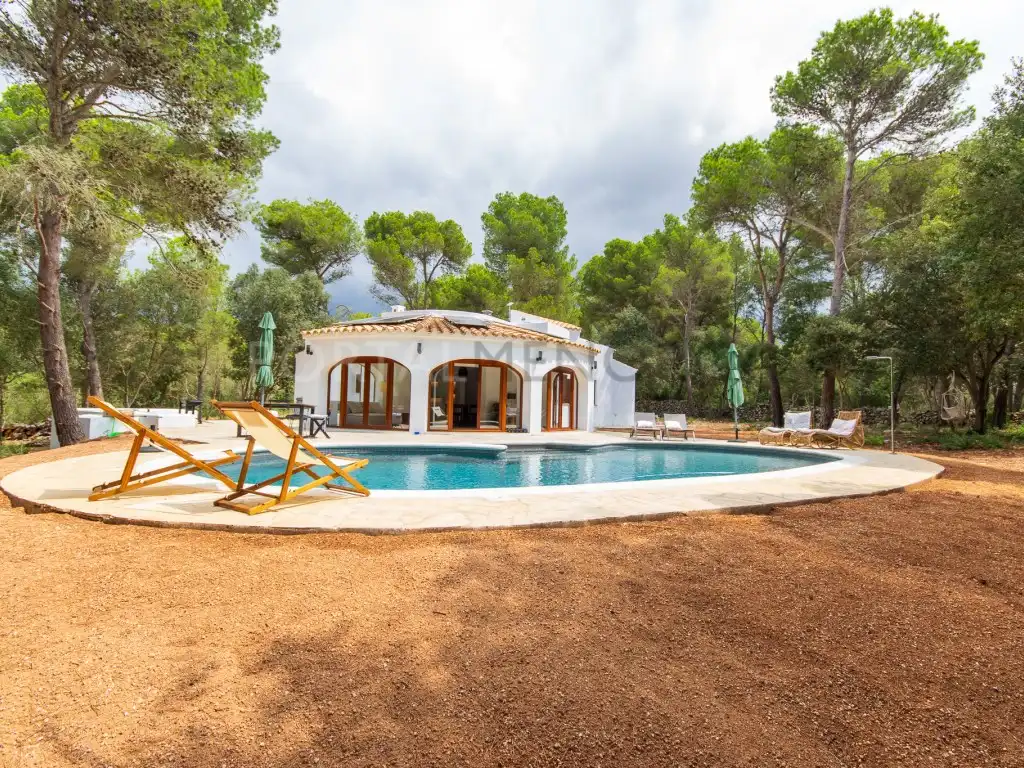 Jardín de Finca rústica en venta en Ferreries con Piscina