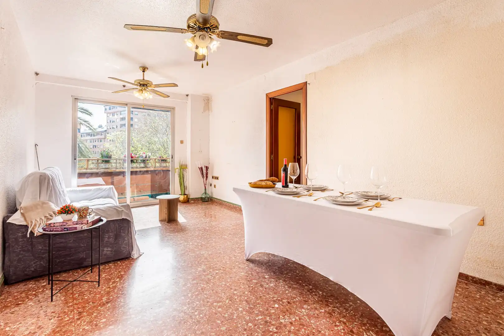 Menjador de Pis en venda en  Valencia Capital amb Balcó