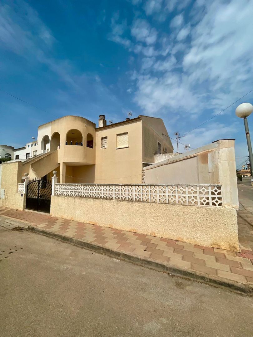 Exterior view of Single-family semi-detached to rent in Los Alcázares  with Air Conditioner, Furnished and Washing machine