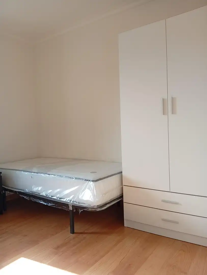Schlafzimmer von Wohnung zur Miete in Sevilla mit Klimaanlage, Terrasse und Möbliert