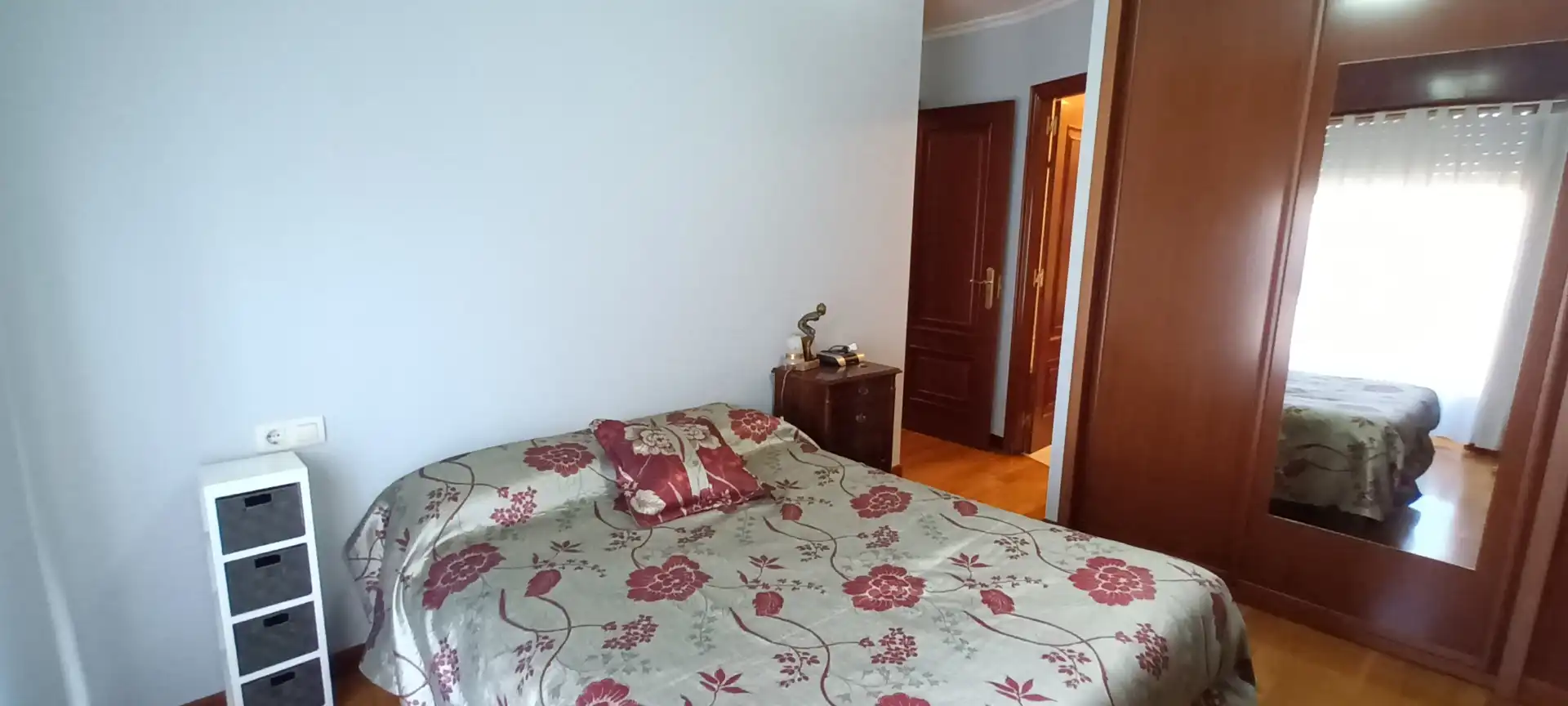 Habitación de Piso de alquiler en Vigo  con Calefacción, Amueblado y Internet