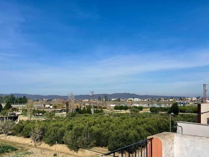 Vista exterior de Casa o xalet en venda en Sant Jaume d'Enveja amb Aire condicionat, Jardí privat i Terrassa