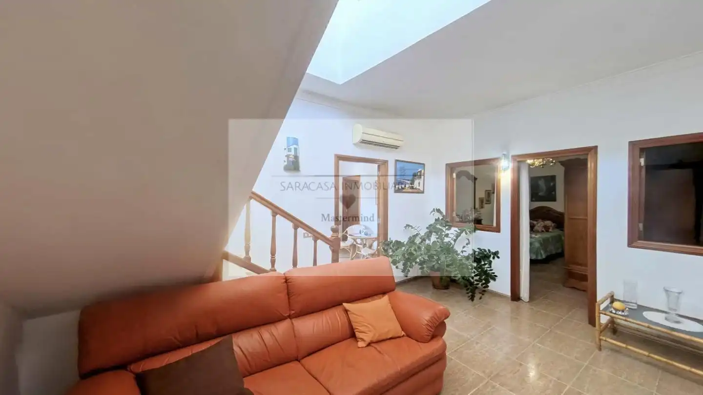 Wohnzimmer von Haus oder Chalet zum Verkauf in Las Palmas de Gran Canaria mit Privatgarten und Terrasse