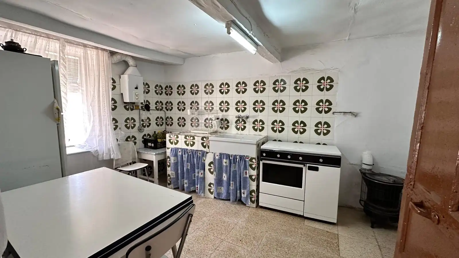 Cocina de Finca rústica en venta en Melgar de Fernamental