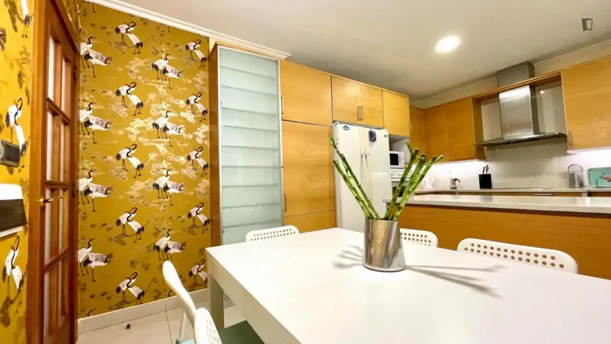 Room in Sabino Arana - Jesuitas