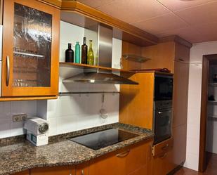 Cuina de Pis de lloguer en Carballo amb Calefacció