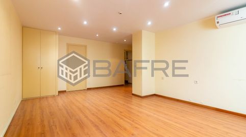 Foto 4 de Piso en venta en Calle del Poeta Joan Maragall, Castillejos - Cuzco, Madrid Capital