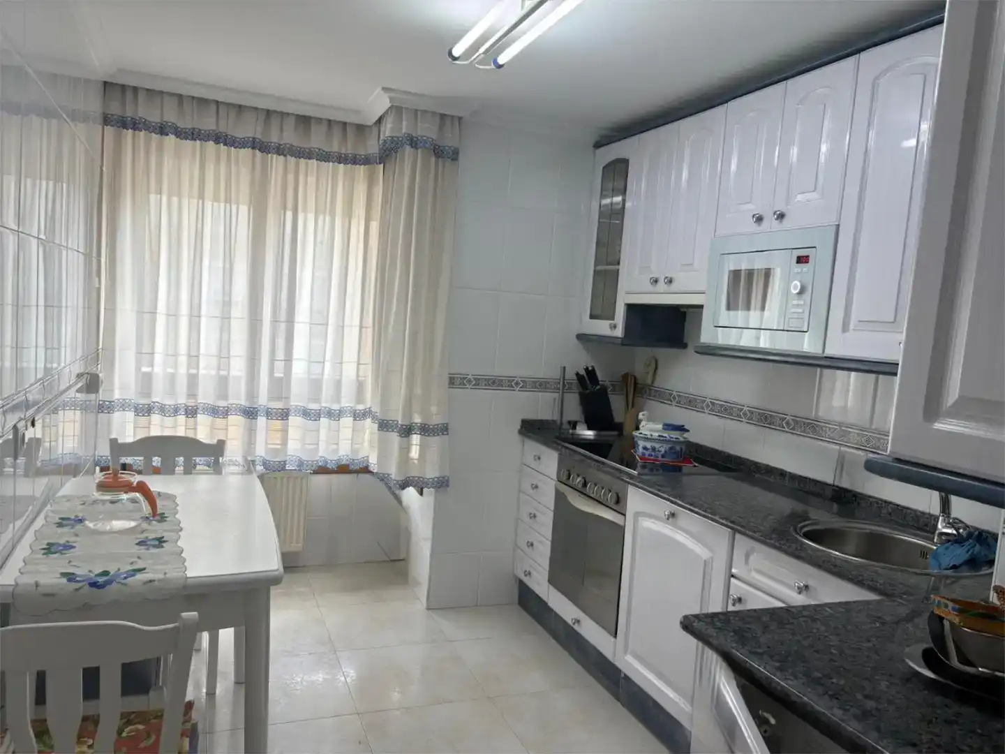 Kitchen of Flat for rent in Burgos Capital