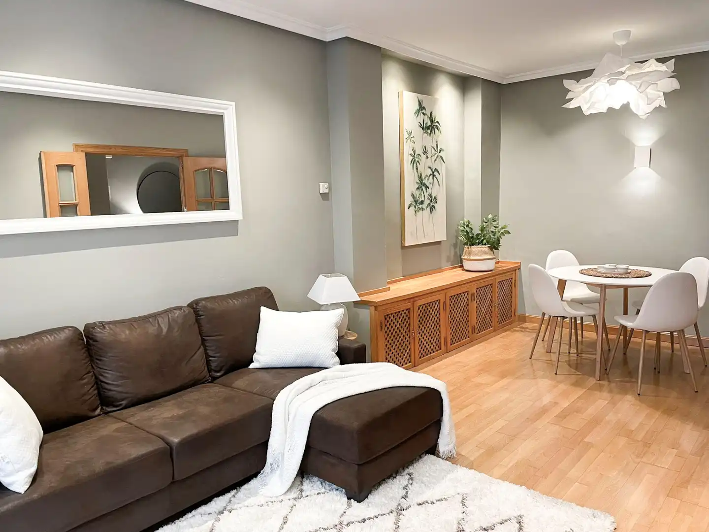 Sala d'estar de Pis en venda en Zaragoza amb Calefacció, Terrassa i Moblat