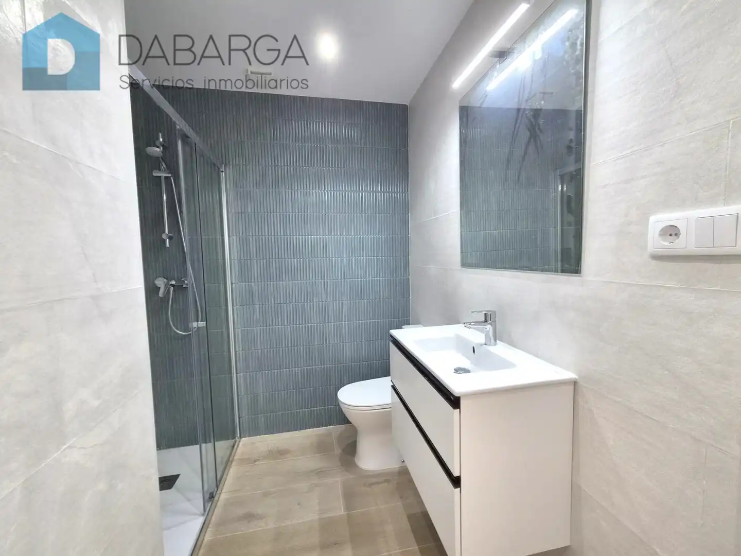 Badezimmer von Wohnung zum Verkauf in Ripollet mit Klimaanlage, Parkett und Terrasse