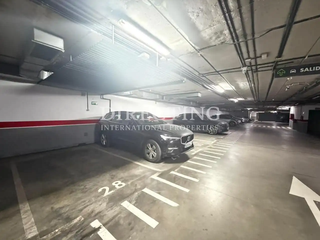 Parkplatz von Maisonette zum Verkauf in Madrid mit Klimaanlage, Heizung und Möbliert