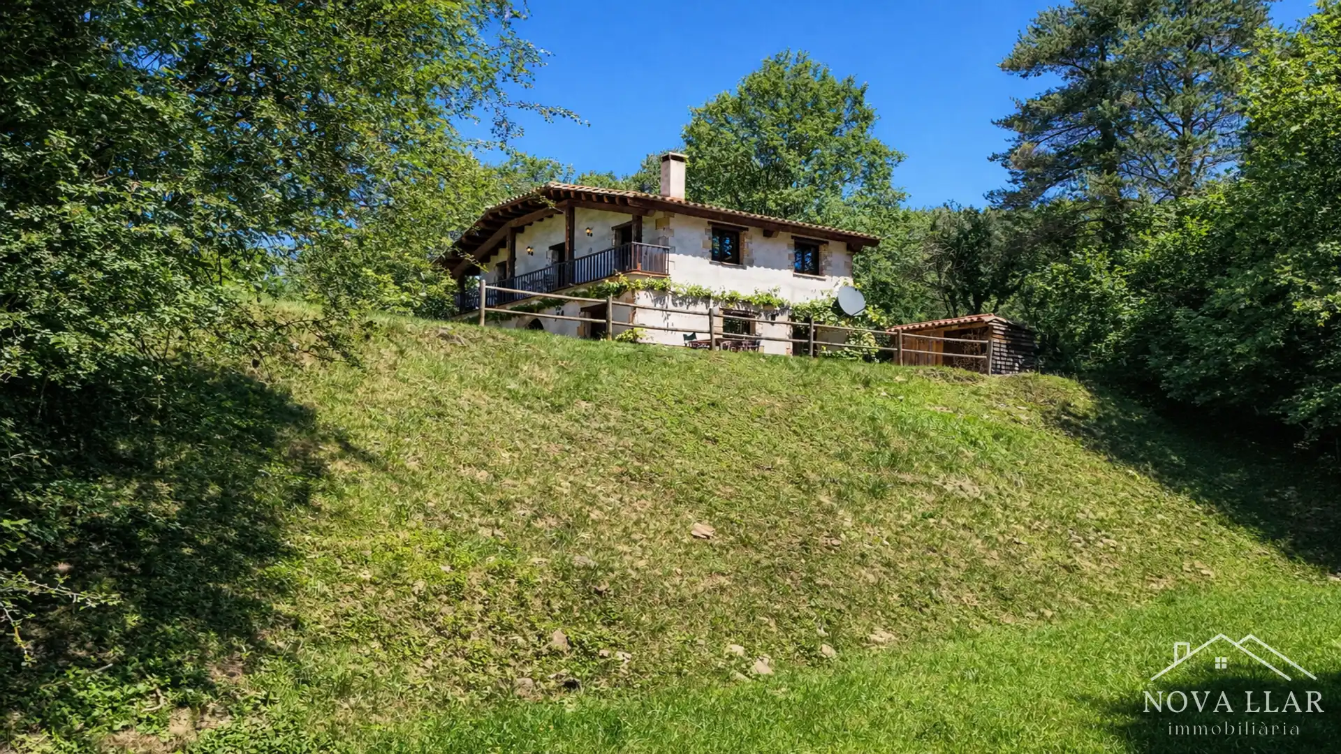 Vista exterior de Finca rústica en venta en Les Llosses con Calefacción, Jardín privado y Terraza