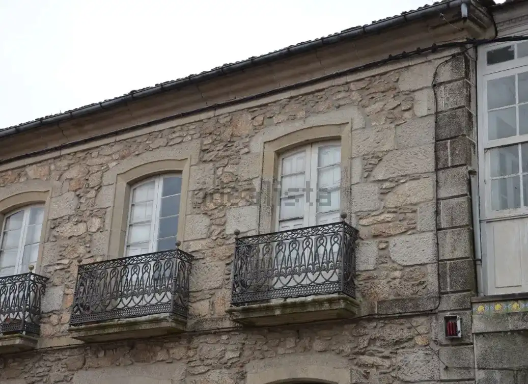 Casa amb terrassa en venda a Rúa Doctor Batallan, imagen 3