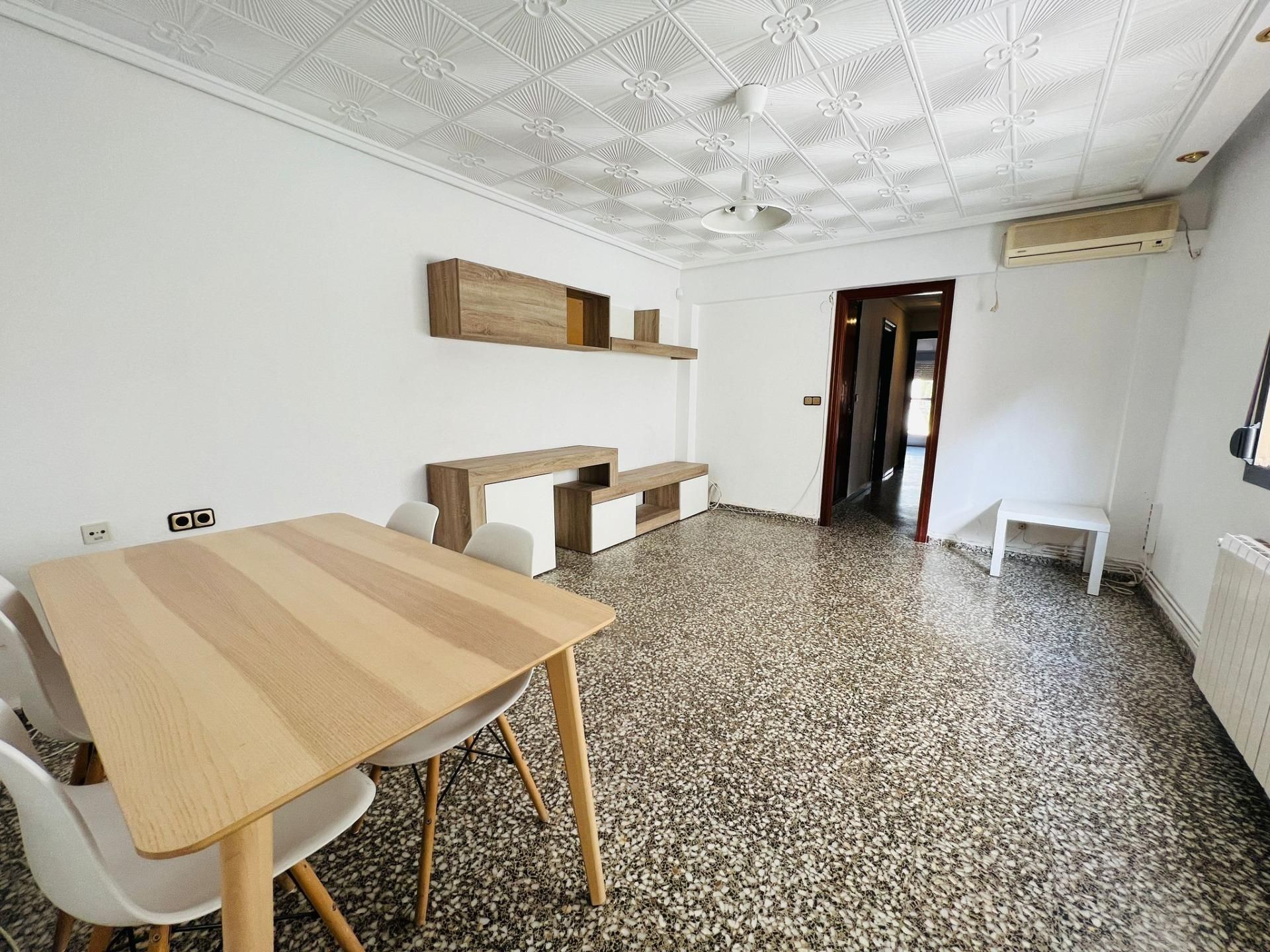 Flat to rent in Carrer Carrer de l'Horta, El Castell
