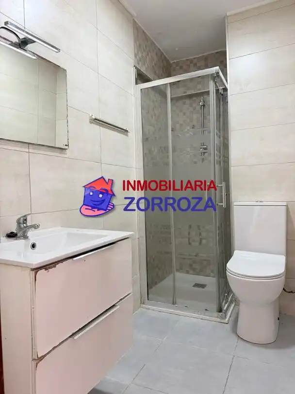 Badezimmer von Wohnung zum Verkauf in Bilbao 