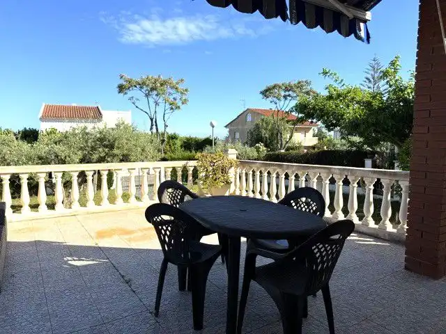 Terraza de Casa o chalet en venta en Vilanova i la Geltrú con Calefacción y Terraza