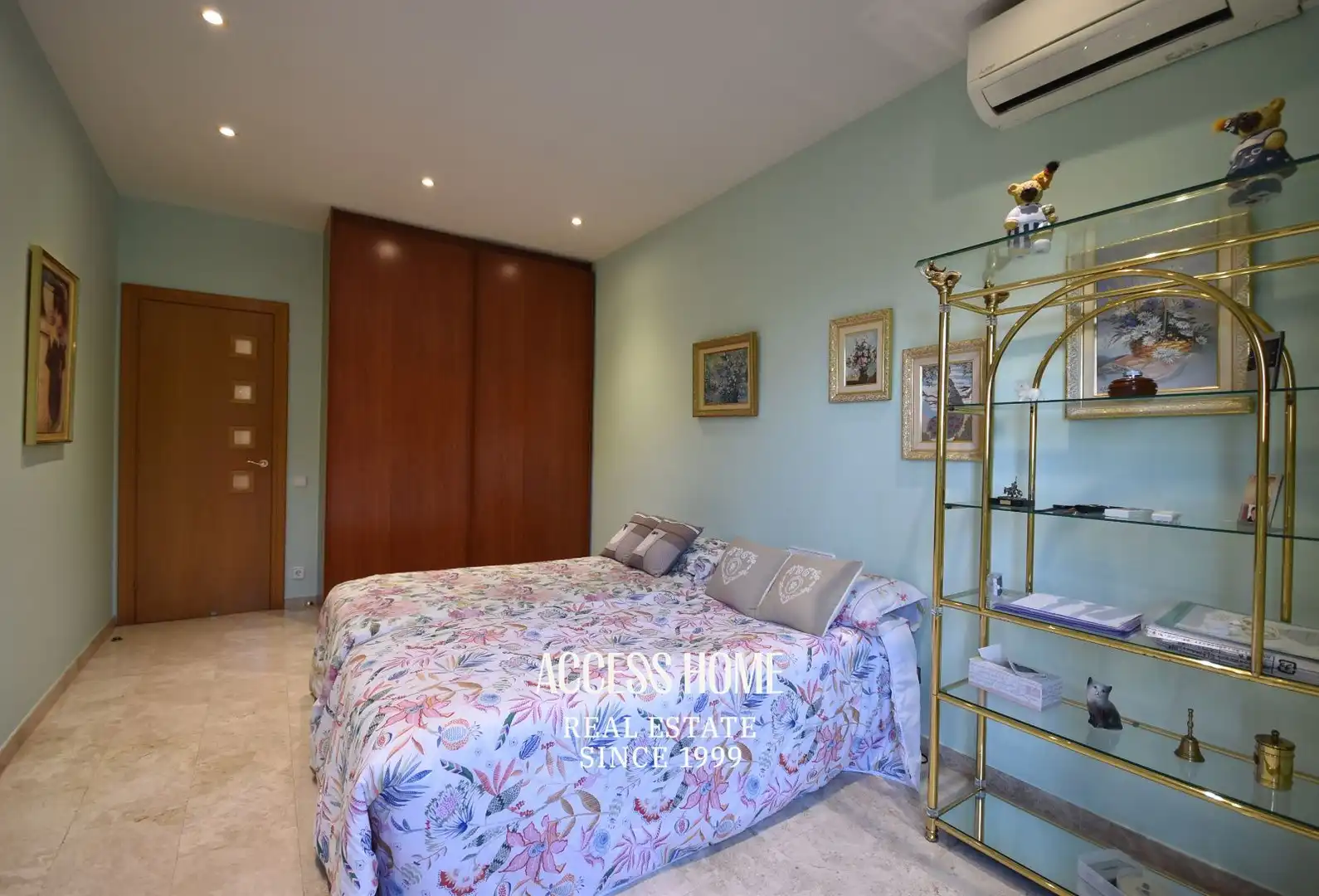 Habitación de Casa o chalet en venta en Premià de Dalt con Aire acondicionado, Calefacción y Terraza