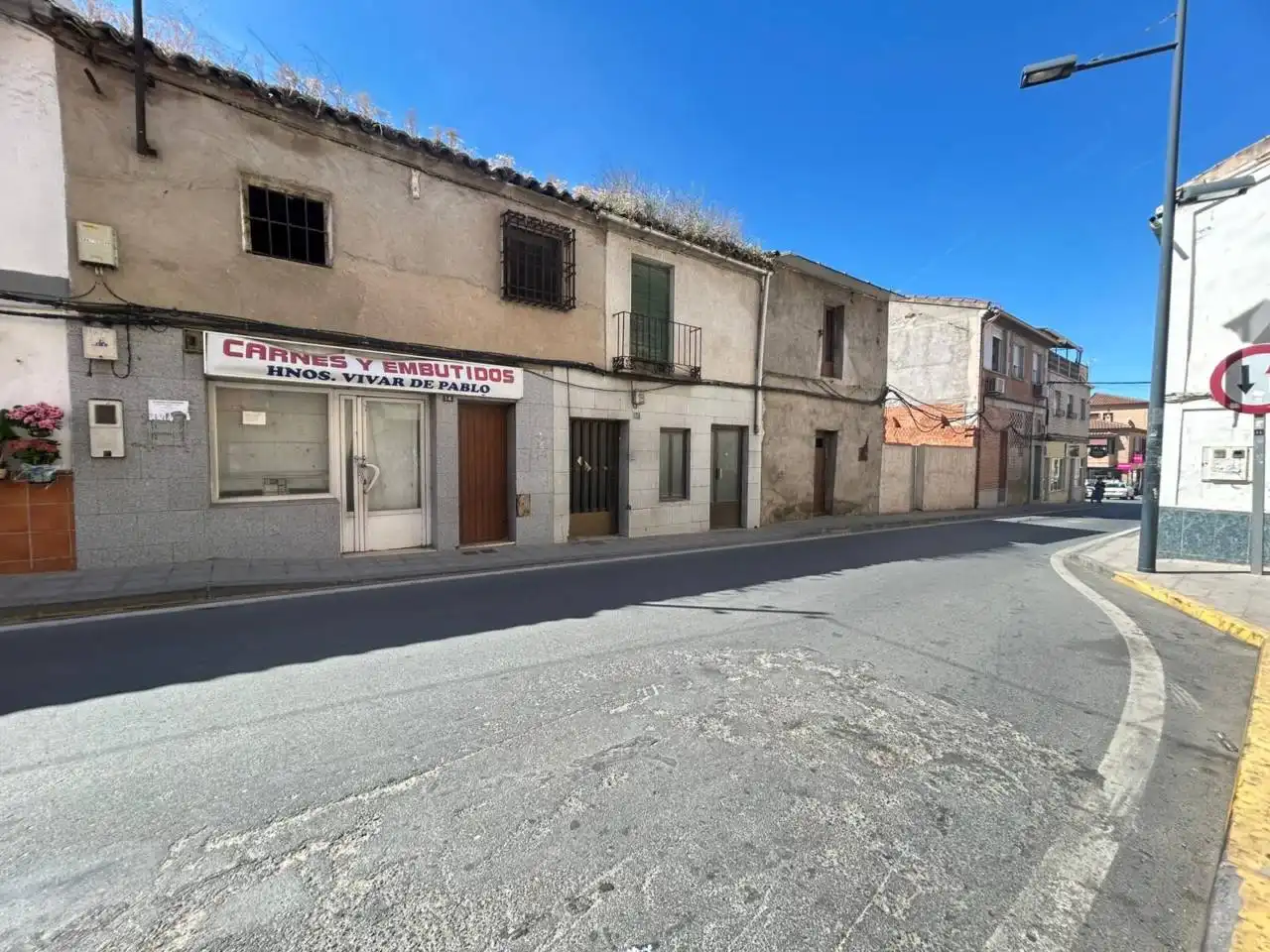 Casa amb jardí en venda a Avenida San Sebastian